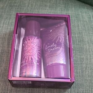 Lovely Dream Purple Lotion and Perfume Spray Gift Set